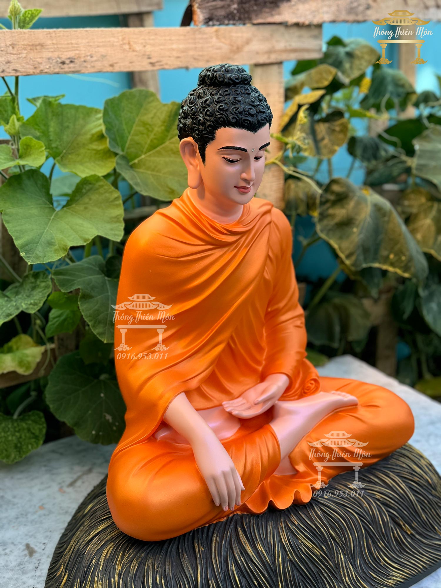 Tượng Bổn Sư Thích Ca Ấn Địa Xúc, Kích thước 60cm, Màu cam sáng