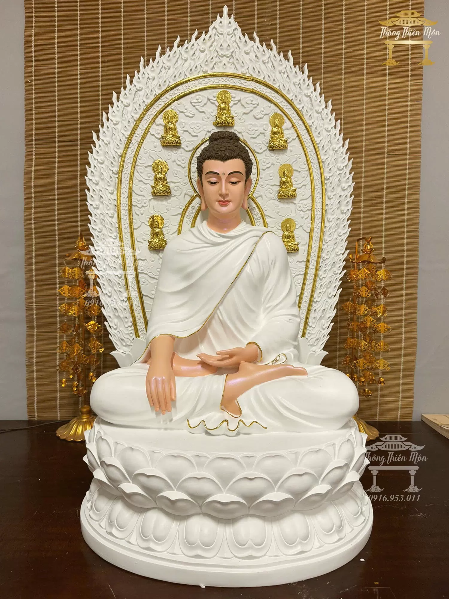 Tượng Bổn Sư Ấn Địa Xúc, tọa đế sen, có thân quang, Kích thước 90cm