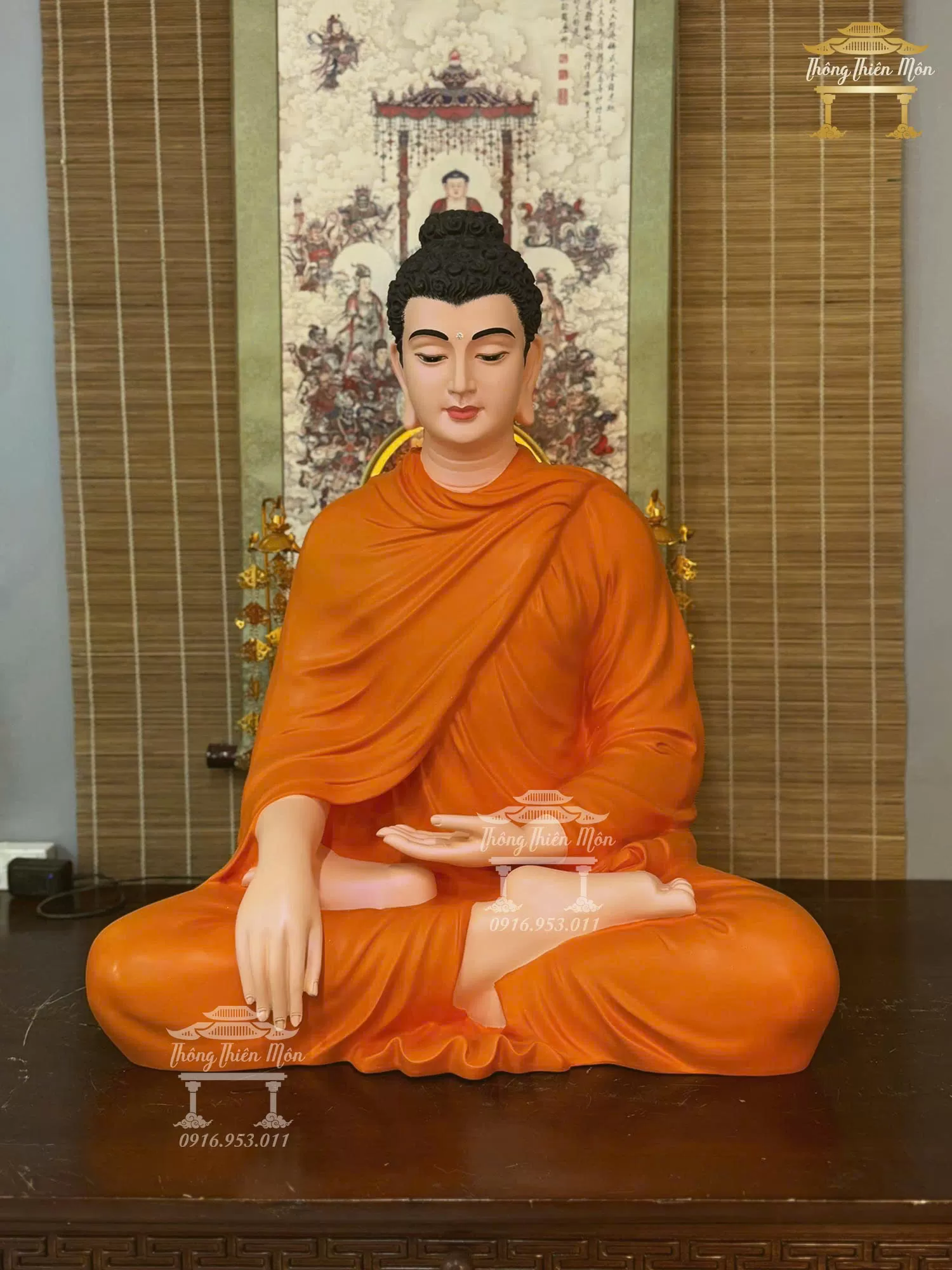 Kim thân Tôn tượng Bổn Sư Ấn Địa Xúc, Kích thước 75cm, Màu cam