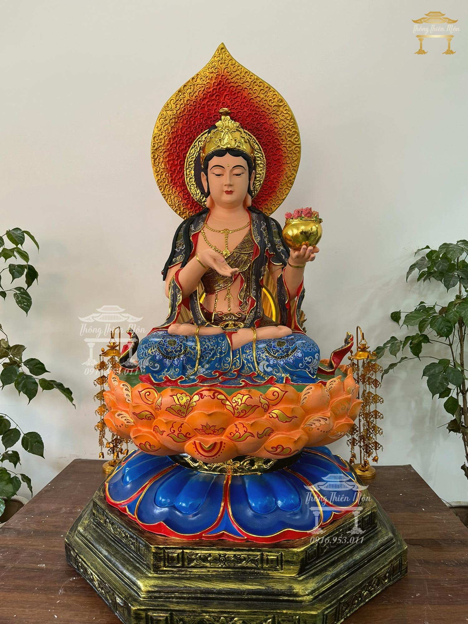 Tôn tượng Kiên Lɑo Địɑ Thần