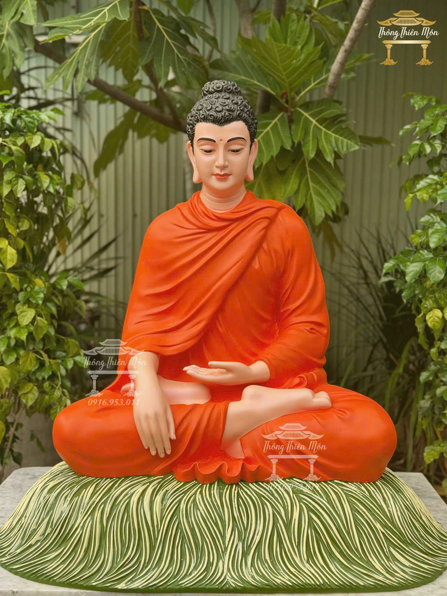 Tôn tượng Bổn Sư Ấn Địa Xúc, Kích thước 85cm, Áo cam tươi, đế rơm xanh