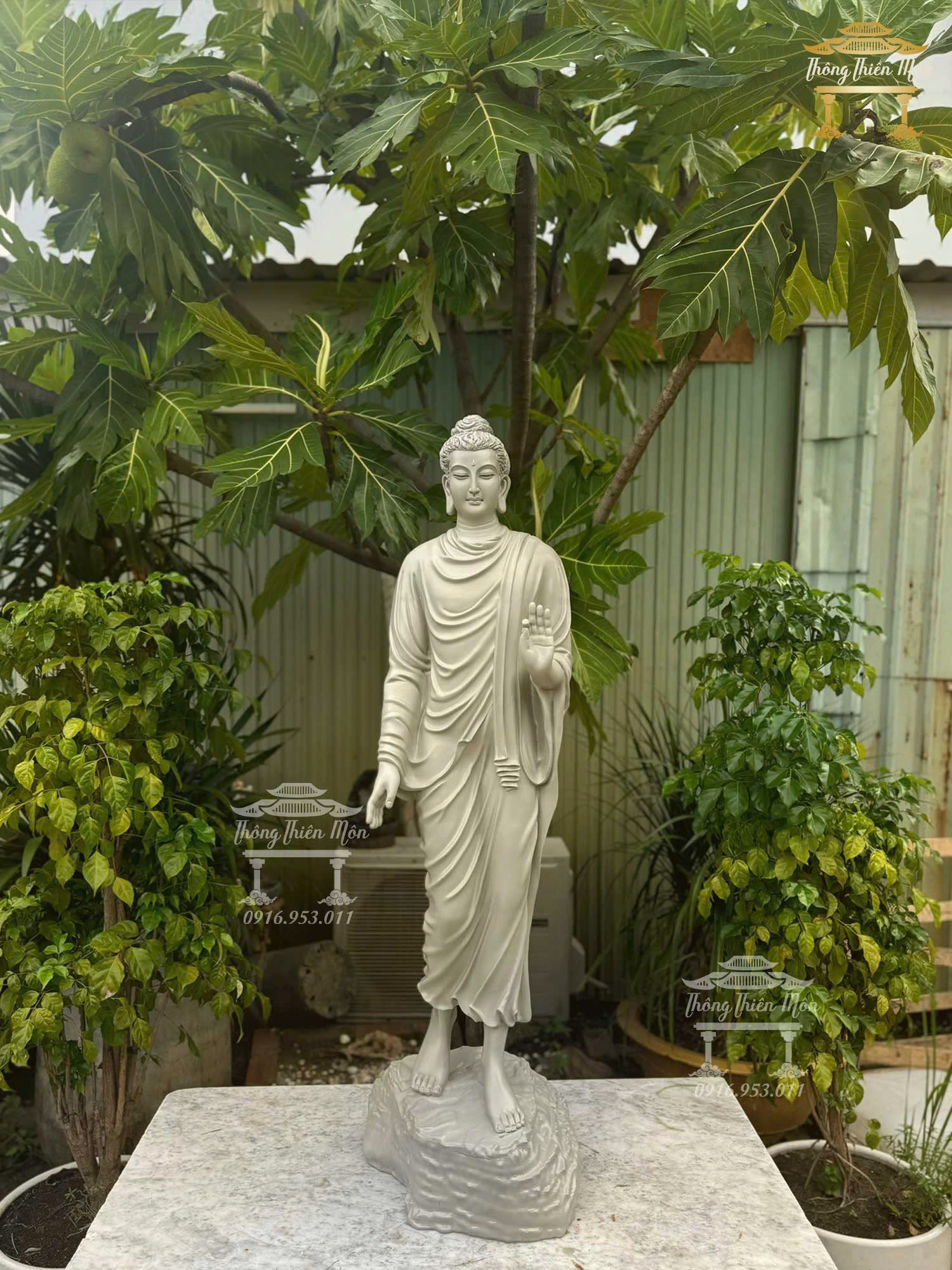 Tượng Đức Phật Ban Phước đứng, Kích thước 110cm, 1 màu xám xi măng