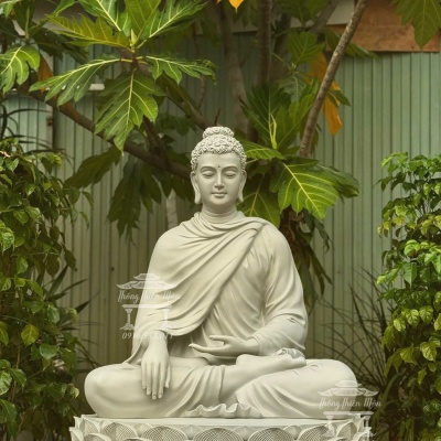 Tôn tượng Bổn Sư Ấn Địa Xúc, Kích thước 90cm, 1 màu xám xi măng