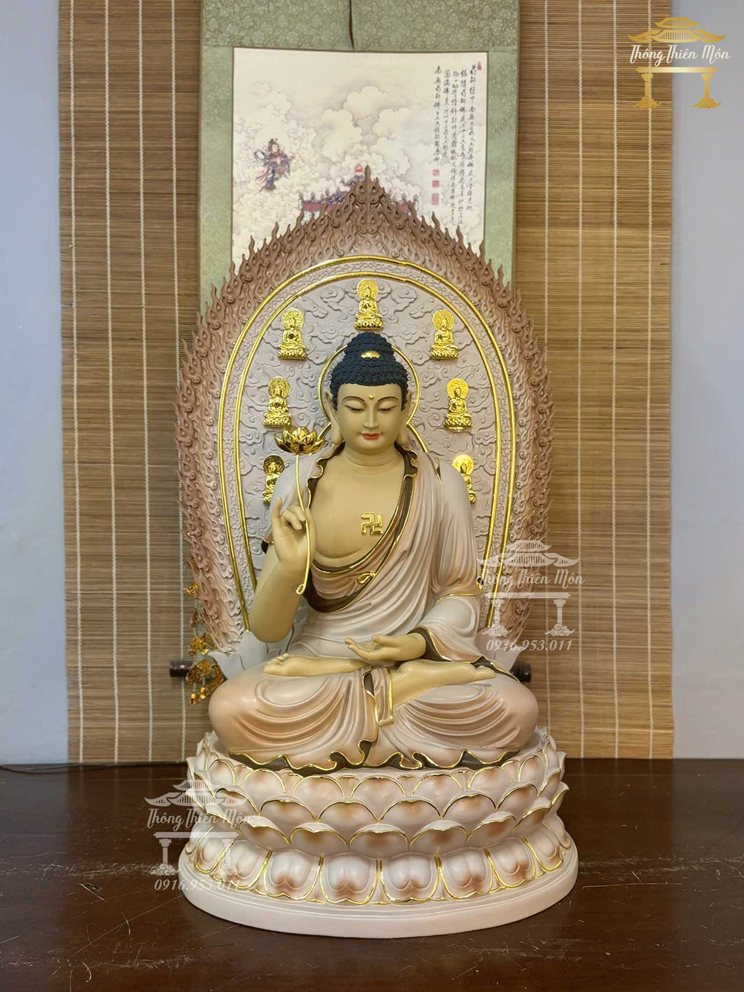 Niêm Hoa Vi Tiếu, Màu khoáng, Kích thước tổng thể 90cm
