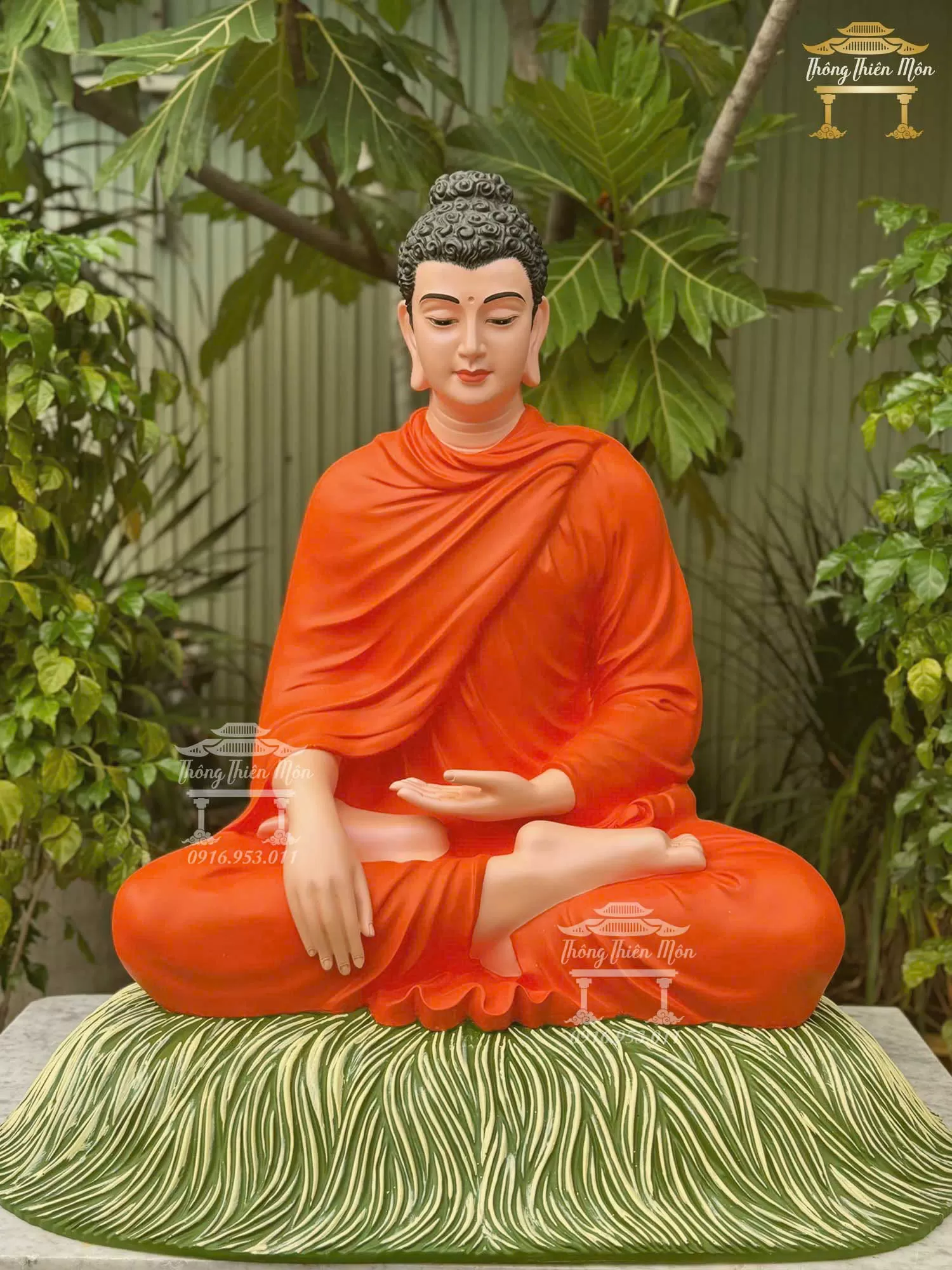 Tôn tượng Bổn Sư Ấn Địa Xúc, Kích thước 60cm, Áo cam tươi, đế rơm xanh