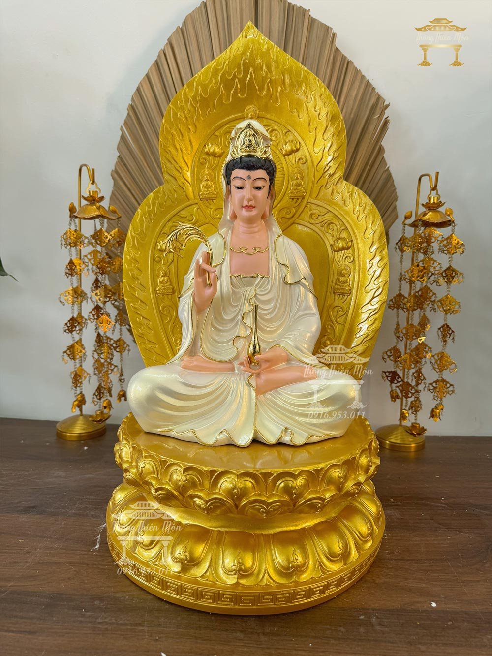 Tôn tượng Quan Âm, Đế sen kết hợp thân quang, kích thước tổng thể 60cm