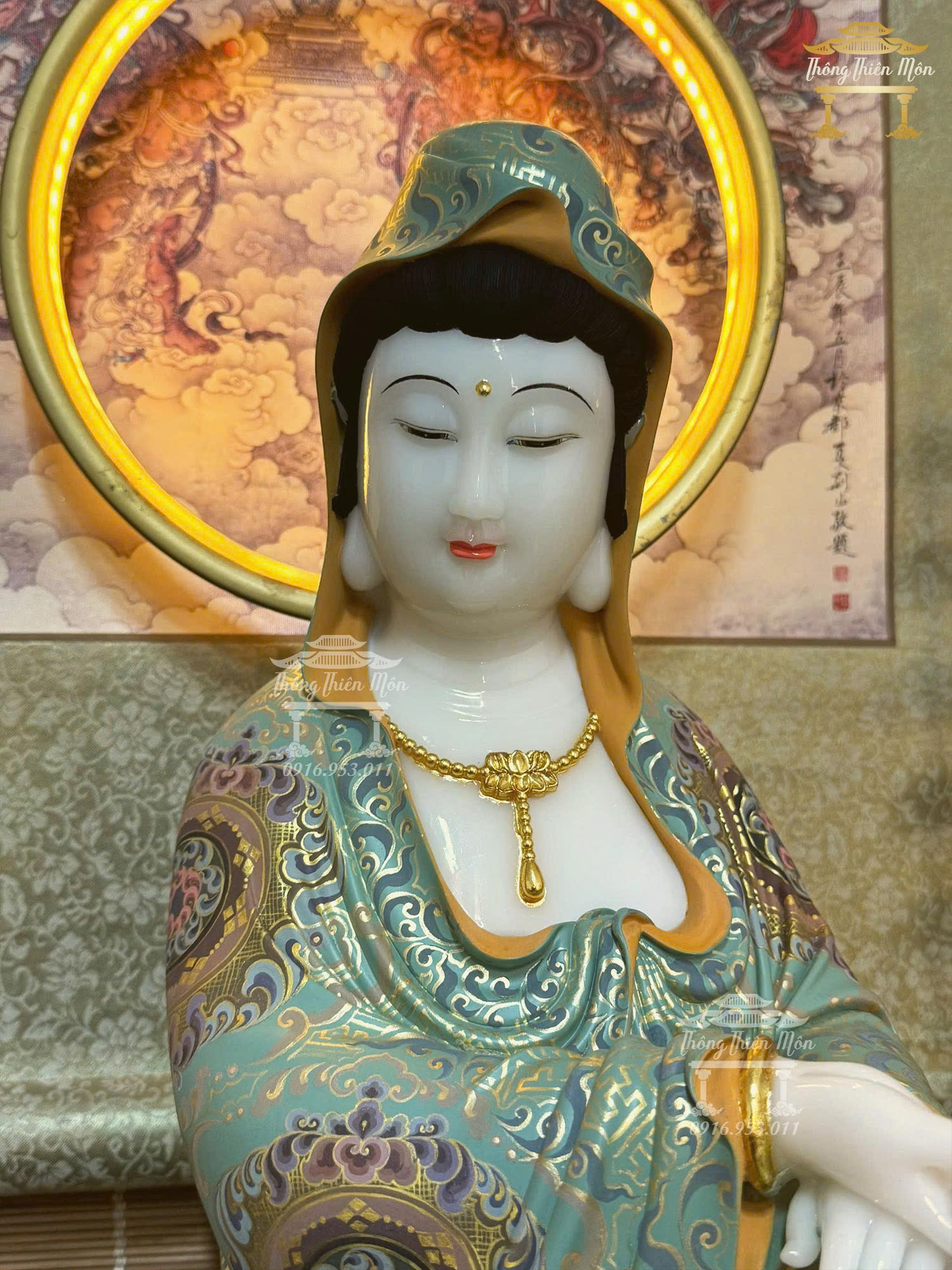 Tôn tượng Quan Âm Tư Tại, Bột Bạch Ngọc, Phối màu kết hợp vẽ gấm thủ công