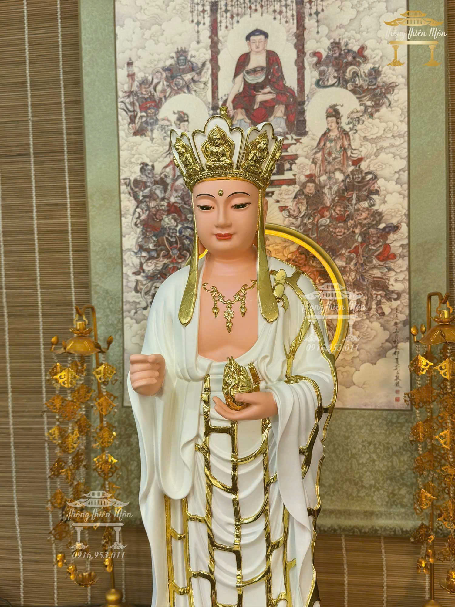 Tôn tượng Địa Tạng Bồ Tát, Màu trắng viền vàng