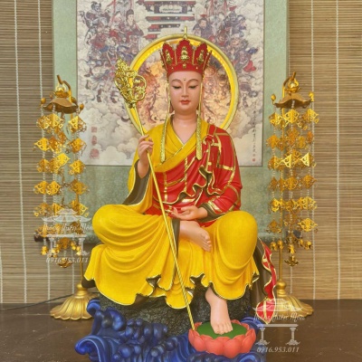 Tôn tượng Địa Tạng Tự Tại Bồ Tát, Kích thước 48cm, Y phước điền phối đỏ vàng
