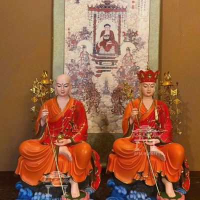 Tôn tượng Địa Tạng Tự Tại Bồ Tát, kích thước 48cm, màu đỏ cam